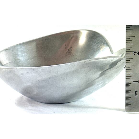 Towle Metal Collection Sculptural Bowl India Wavy Organic Aluminum 5” Dish - Picture 5 of 7